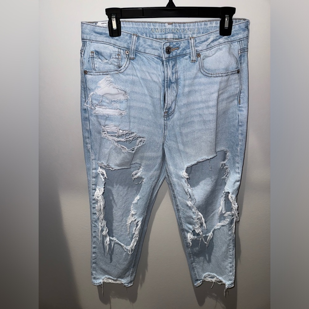 American eagle mom jeans